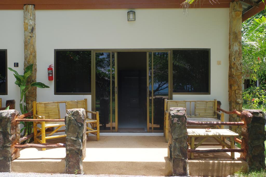Thai House Beach Resort Ko Lanta Екстериор снимка