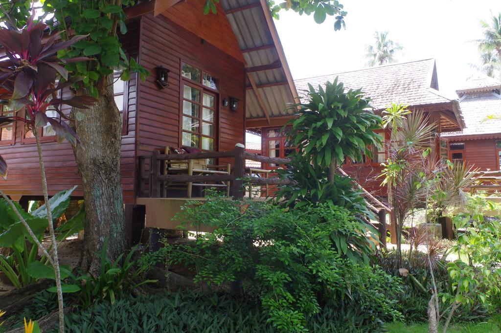 Thai House Beach Resort Ko Lanta Екстериор снимка