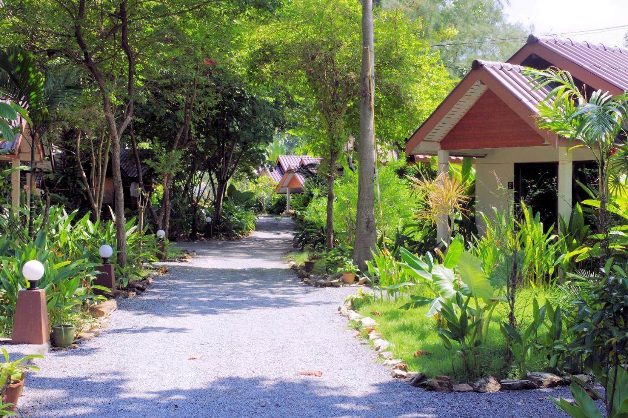 Thai House Beach Resort Ko Lanta Екстериор снимка
