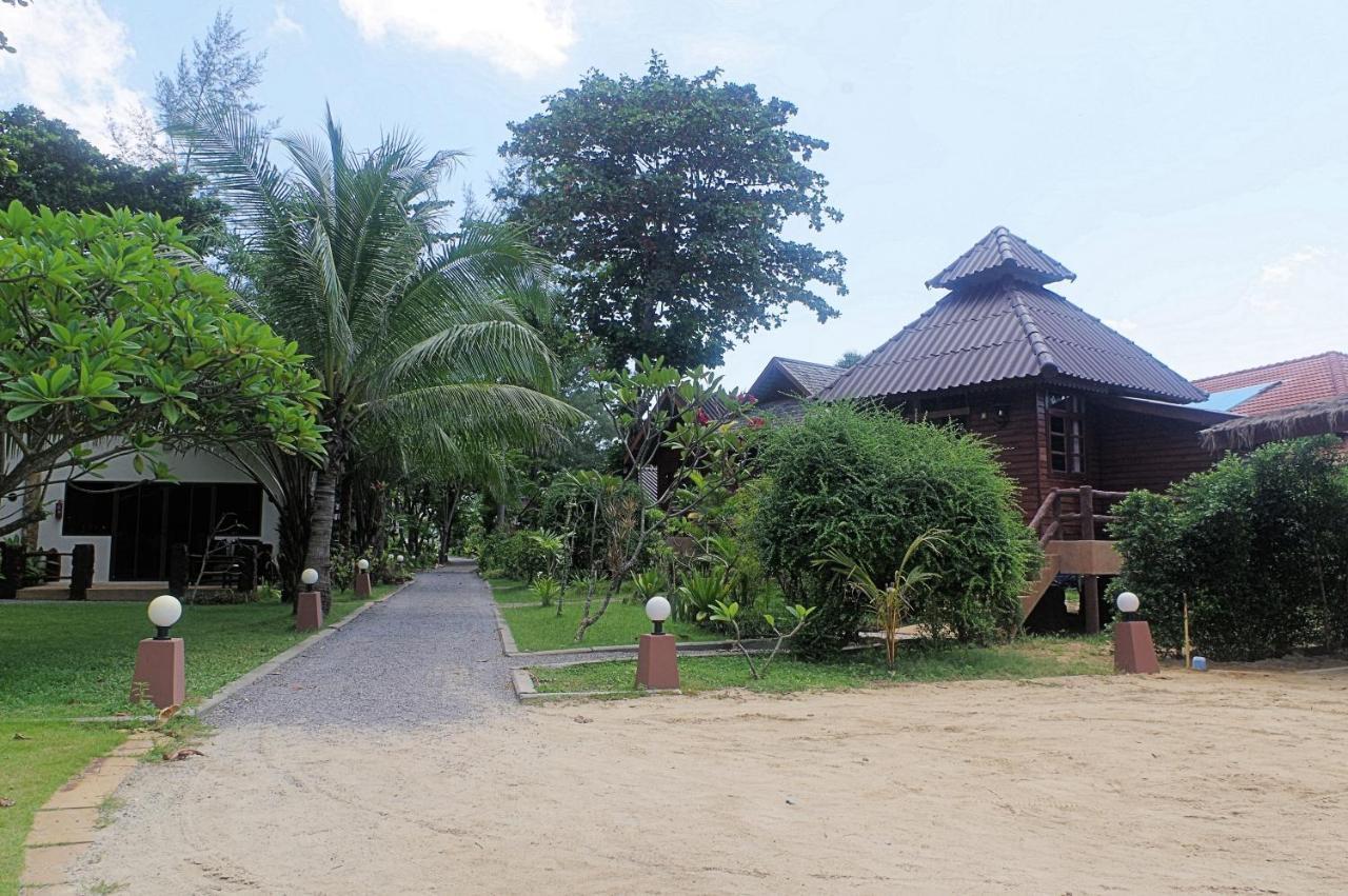 Thai House Beach Resort Ko Lanta Екстериор снимка